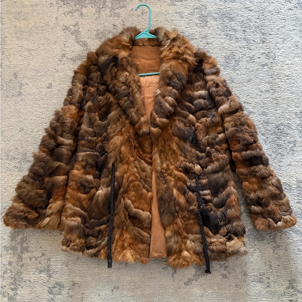 Women's Brown Fur Coat - w/ small tears shown in photos